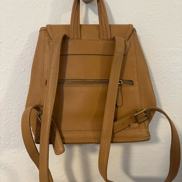 Vintage Coach Backpackck - Picture 4 of 8